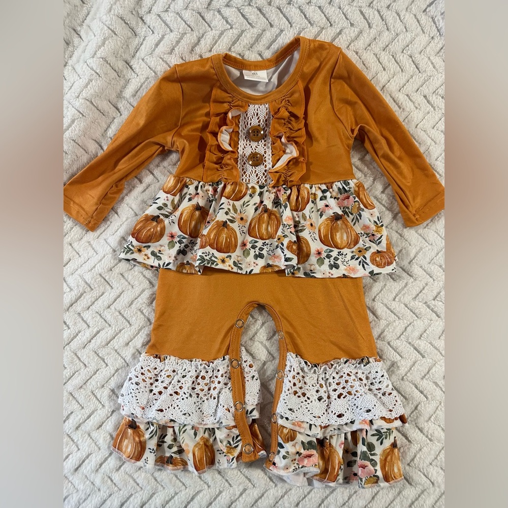 Girls Floral Pumpkin Romper. New Boutique